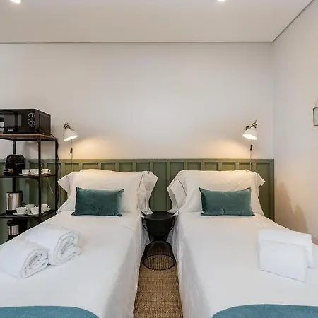 Feel Porto Wine Essence * 빌라노바데가이아